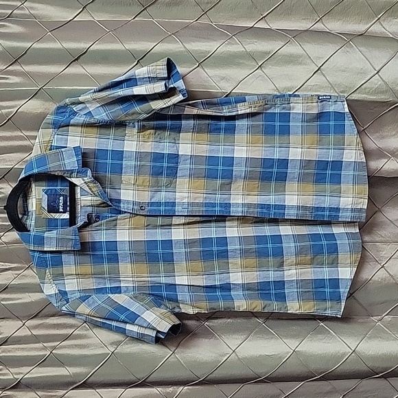 EUC- Prana Short Sleeve Organic Cotton Button Down - Picture 2 of 5